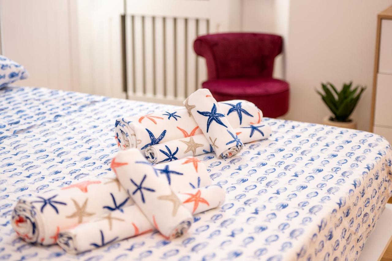 Appartement Portatorre Suite, A Charming In The Heart Of Como, Free Private Parking, Air Conditioning & More!