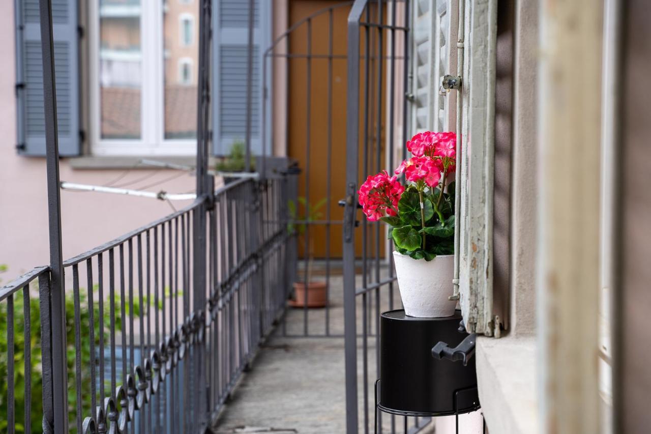 Appartement Portatorre Suite, A Charming In The Heart Of Como, Free Private Parking, Air Conditioning & More! Côme