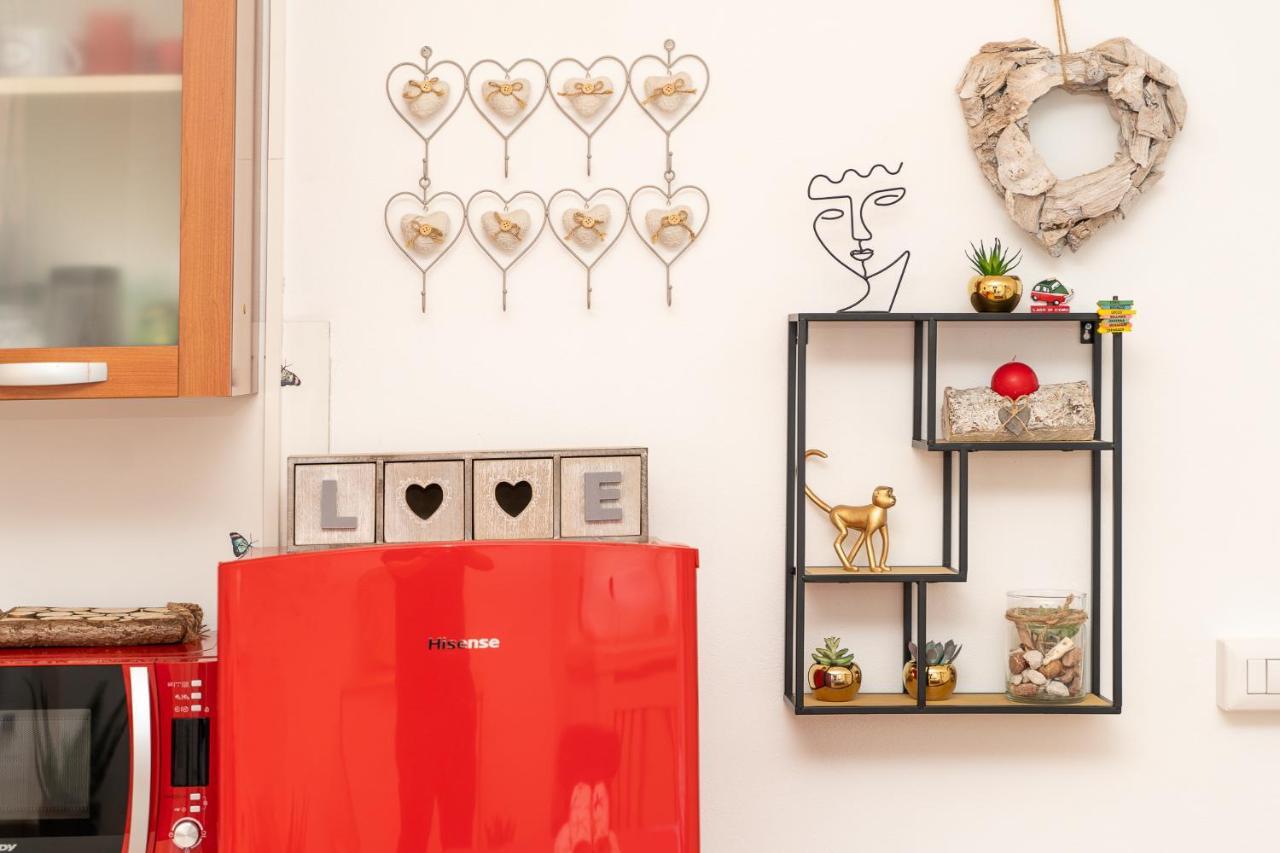 Appartement Portatorre Suite, A Charming In The Heart Of Como, Free Private Parking, Air Conditioning & More! *