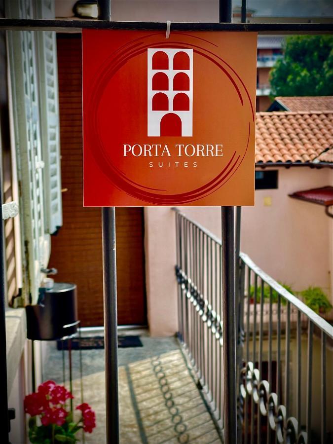 Portatorre Suite, A Charming In The Heart Of Como, Free Private Parking, Air Conditioning & More! Appartement