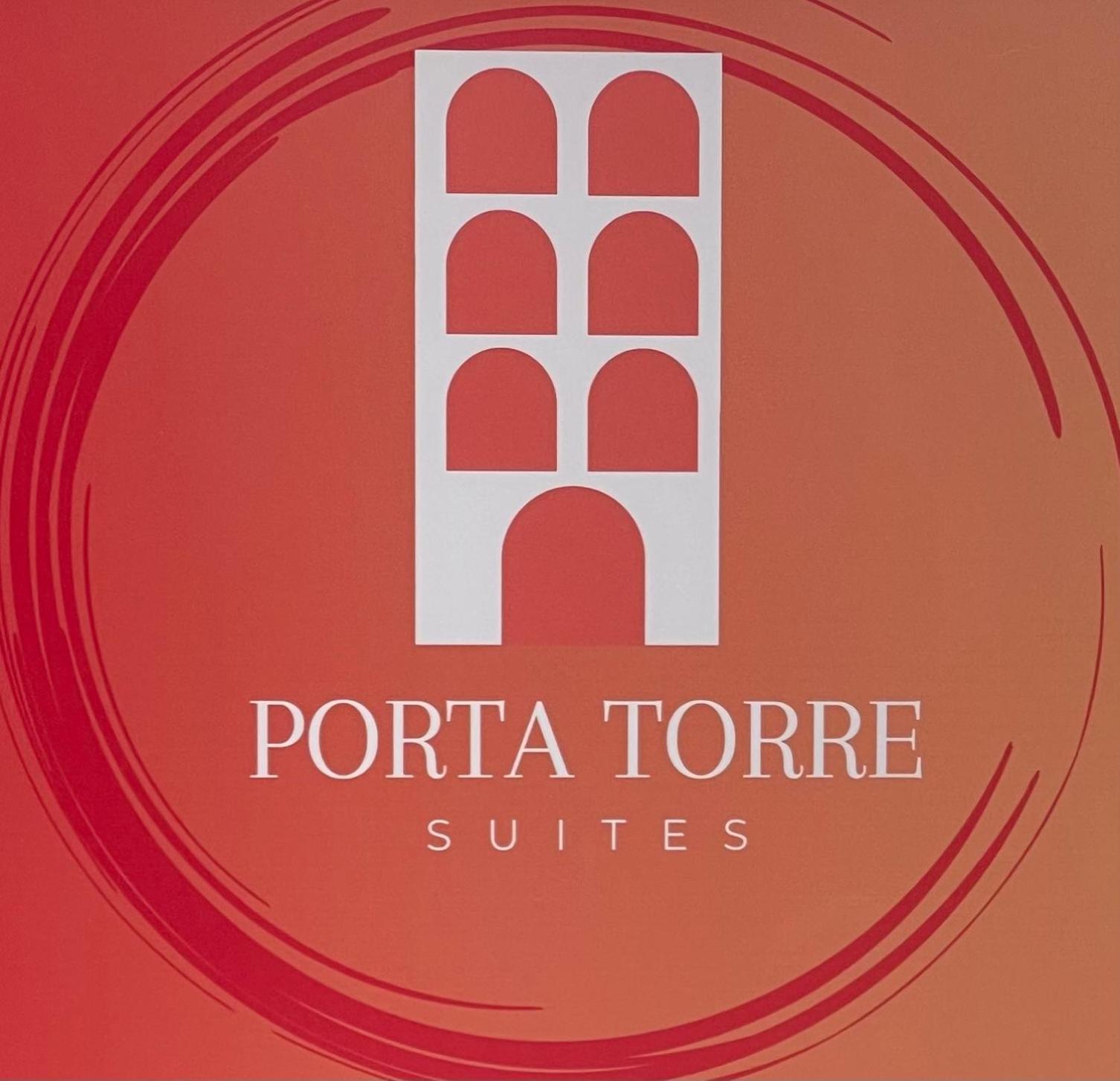 Appartement Portatorre Suite, A Charming In The Heart Of Como, Free Private Parking, Air Conditioning & More! Côme