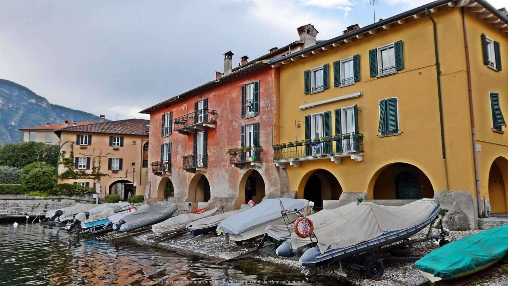 Appartement Portatorre Suite, A Charming In The Heart Of Como, Free Private Parking, Air Conditioning & More!